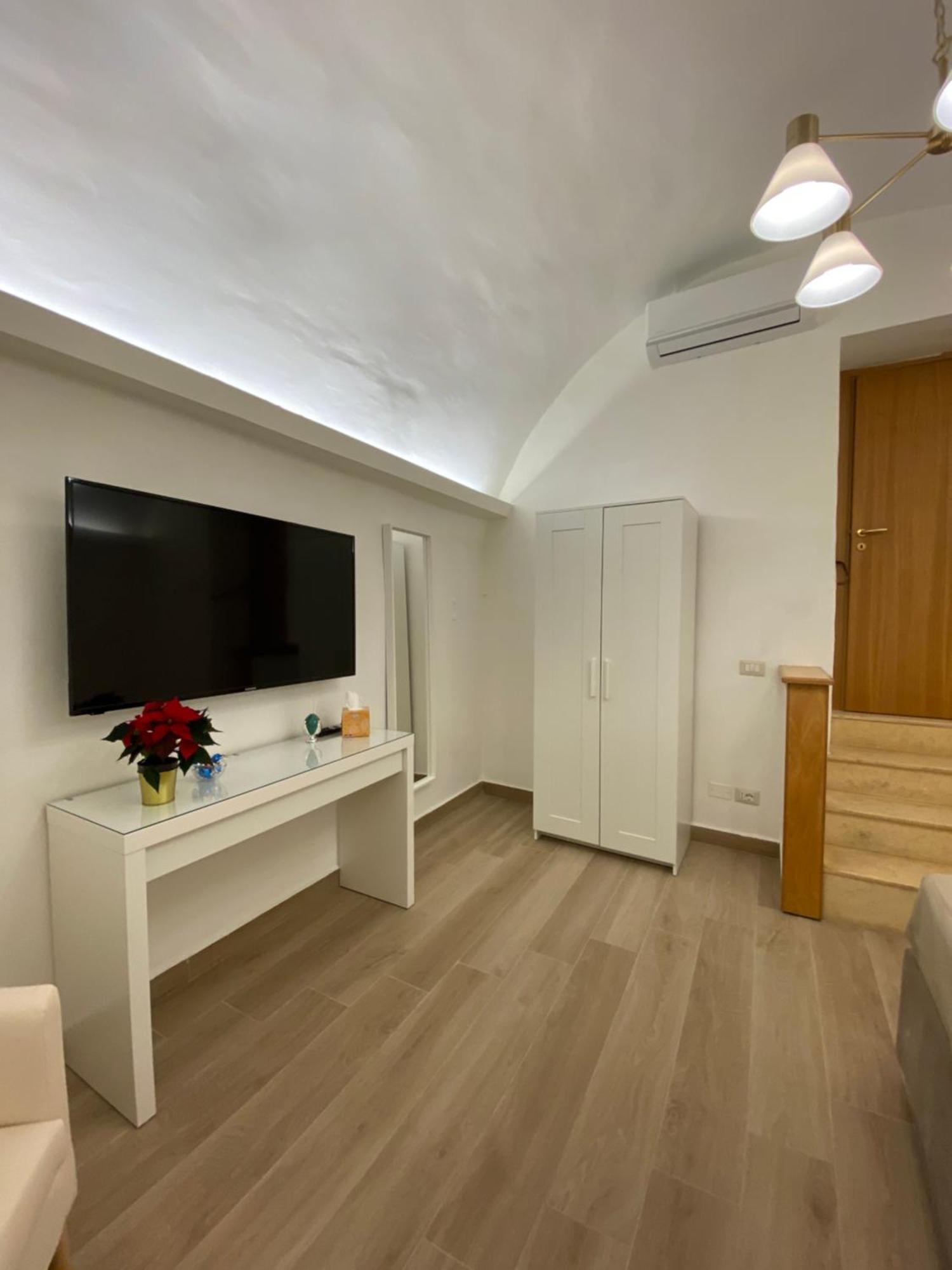 Paura Suite Apartment Неаполь Экстерьер фото